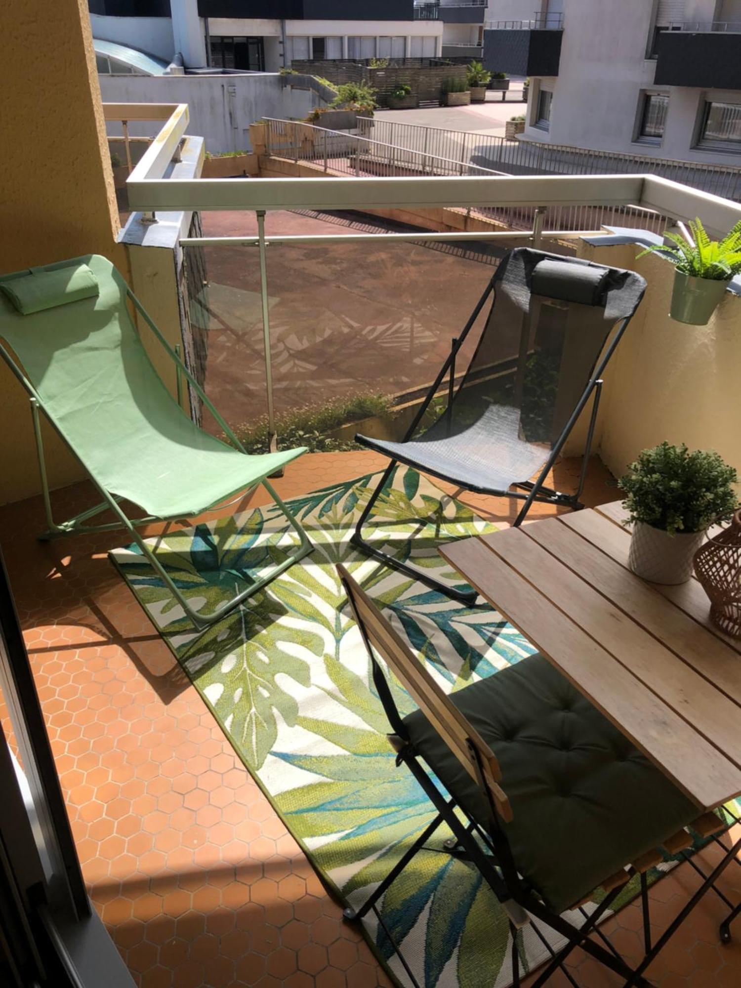 Le Studio Benodet Luaran gambar